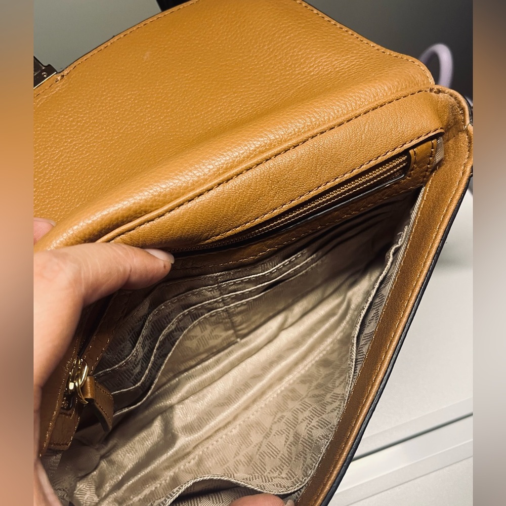 Michael Kors Camel/Tan Pebbled Leather Crossbody Bag - Picture 5 of 12